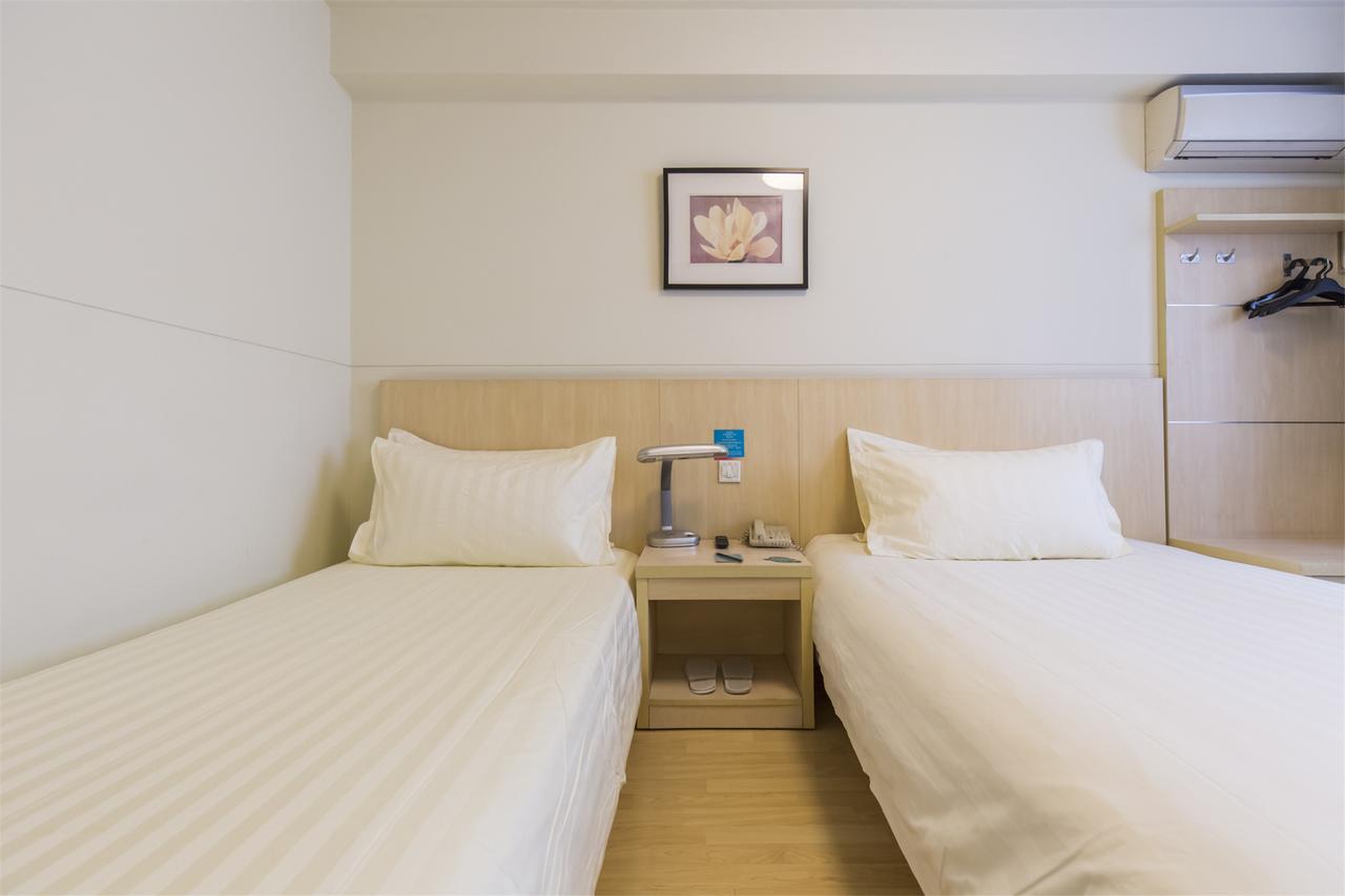 Magnolia Business Hotel Xining Railway Station Grand Cross Mojia Street Kültér fotó